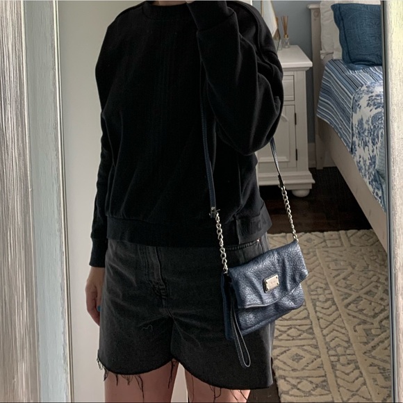 Nine West blue crossbody/wristlet silver details - Picture 2 of 9